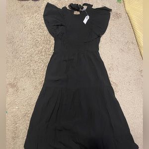 Old Navy Black Tiered Dress size XS